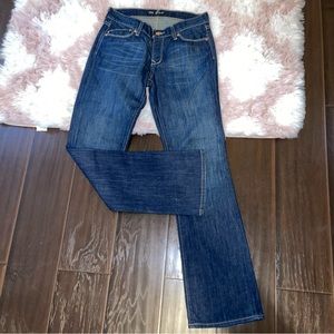 Old Navy The Flirt MidRise bootcut jeans women’s size 4